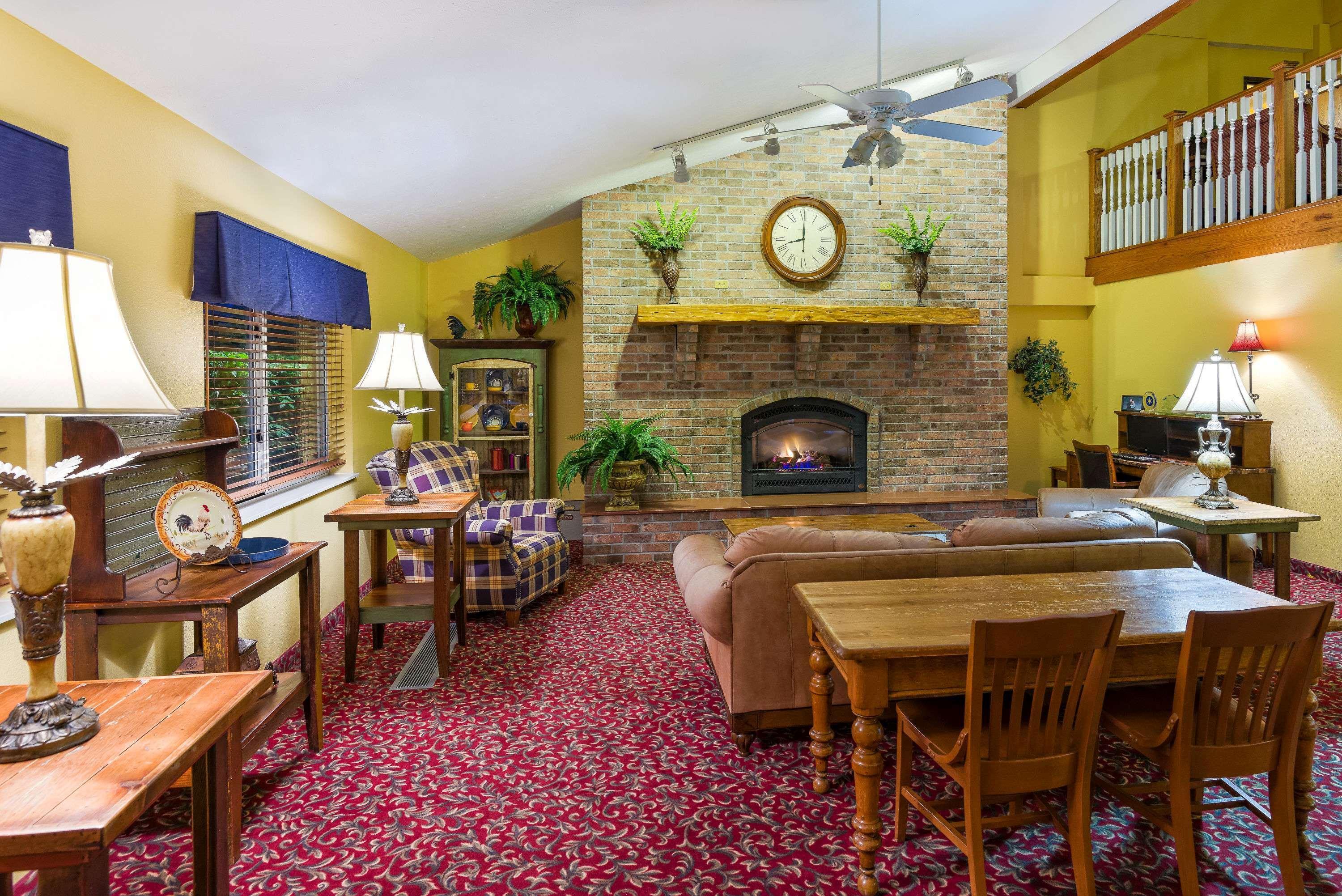 Americinn By Wyndham Republic Extérieur photo